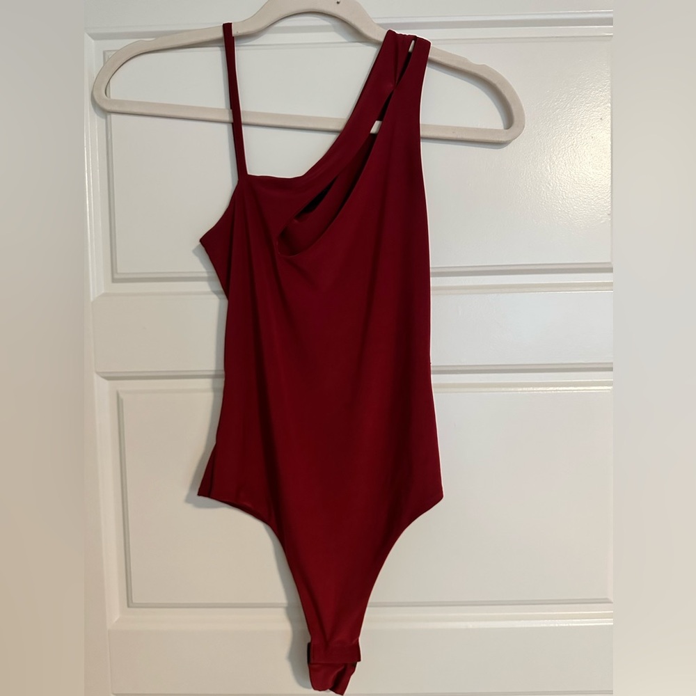 PrettyLittleThing Maroon Cutout Bodysuit